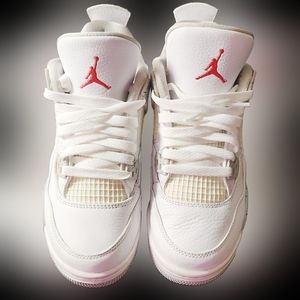 SOLD!!! Jordan 4 white oreo